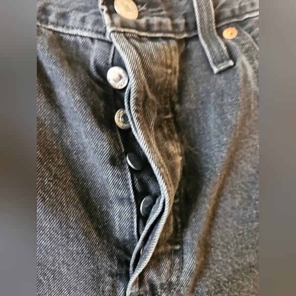 Levi's 501 Premium Button Fly Denim Shorts Size 31 - Picture 4 of 7